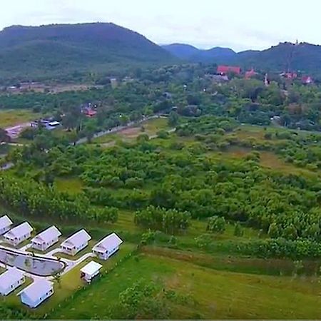 Banmon Makok Hotel Ban Makok Bagian luar foto