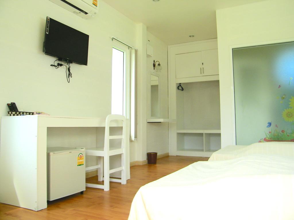 Banmon Makok Hotel Ban Makok Bagian luar foto